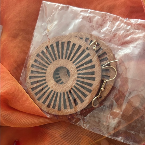 Lightweight wooden carved Elegant Brown Circular Earrings - Picture 2 of 2